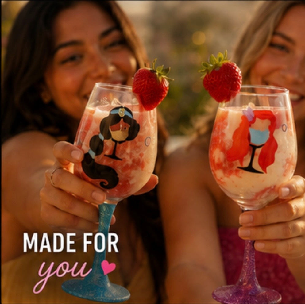 Stylish Customized Wine Glasses with Glitter Stems